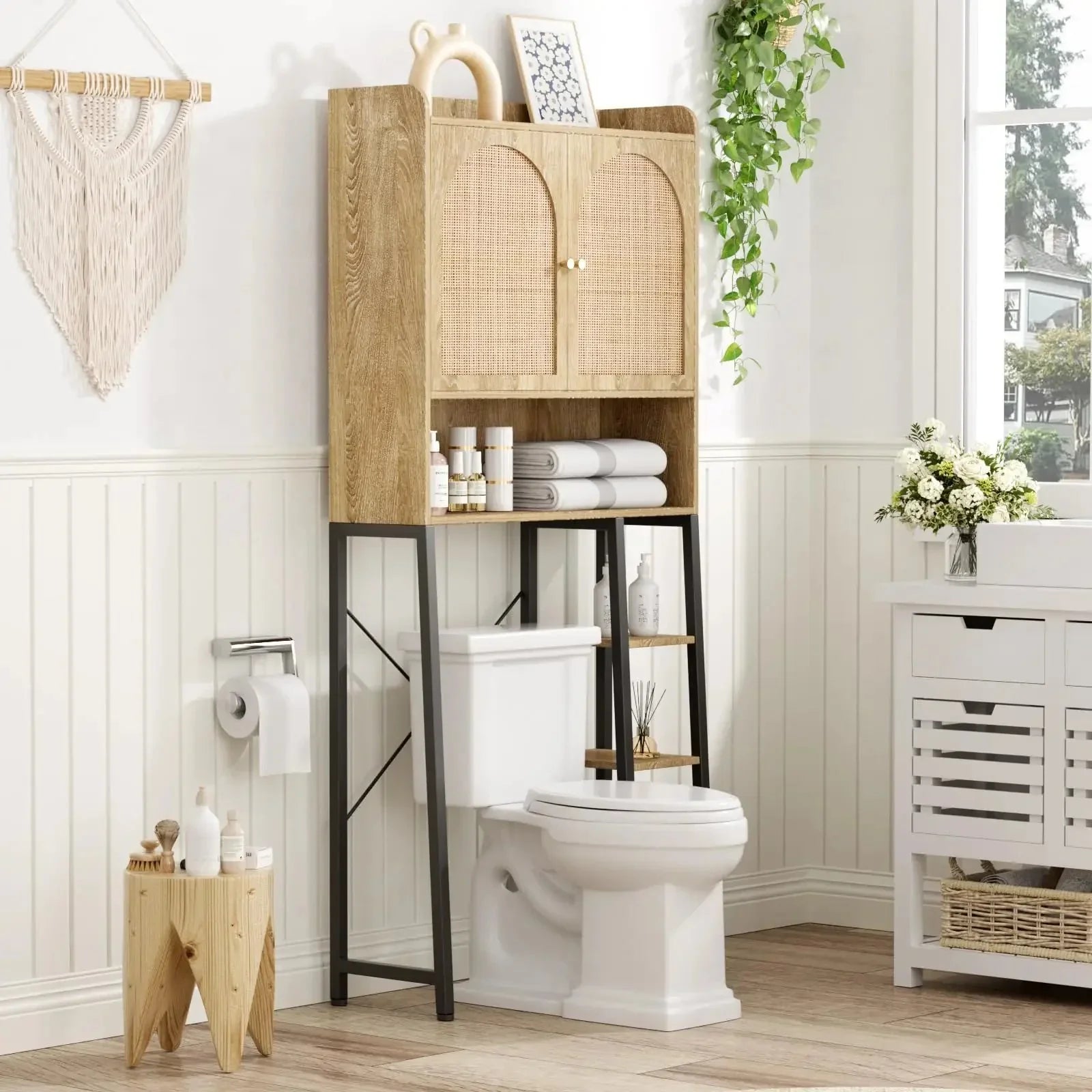 Bathroom Shelving & Space Expansion
