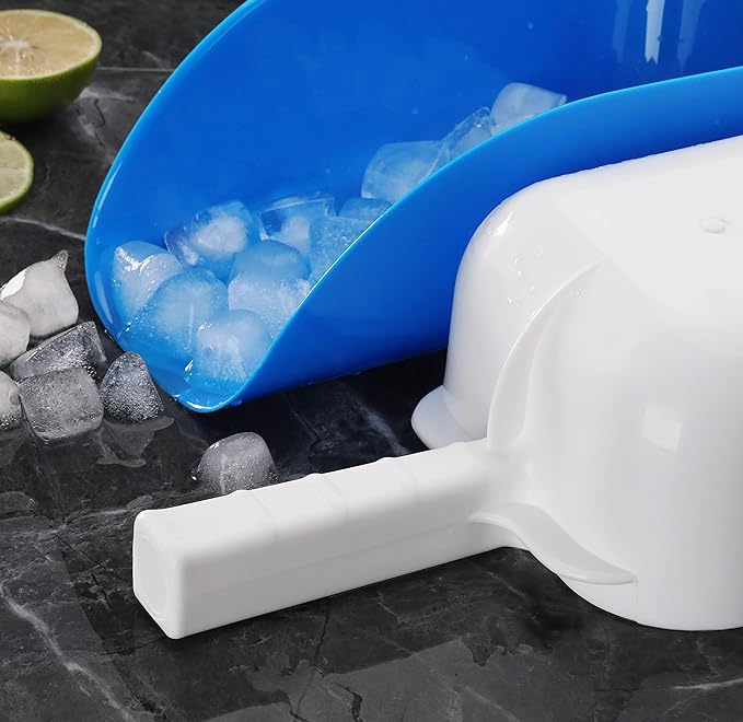 New Star Foodservice 34462 Polycarbonate Plastic Utility Ice Scoop. Blue, 64-Ounce