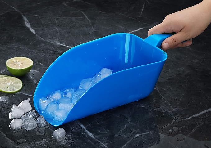 New Star Foodservice 34462 Polycarbonate Plastic Utility Ice Scoop. Blue, 64-Ounce